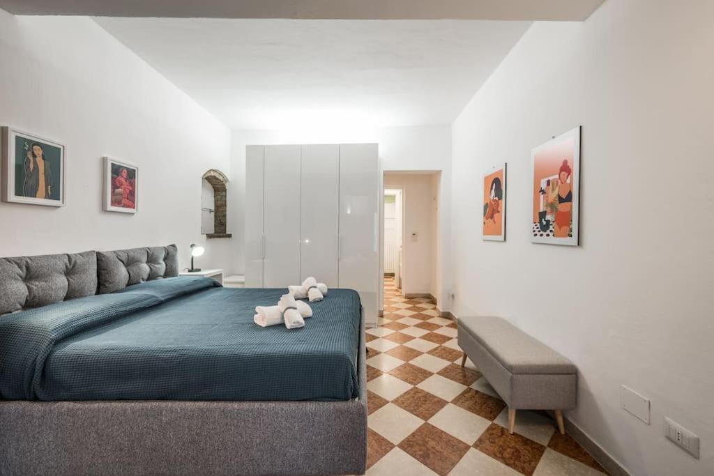 Casa Camilla - Arty Suite Nel Centro Storico Parma Luaran gambar